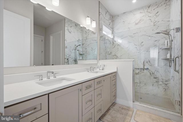 214 EQUESTRIAN WAY, Downingtown, PA 19335