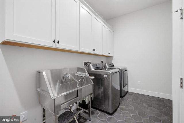214 EQUESTRIAN WAY, Downingtown, PA 19335