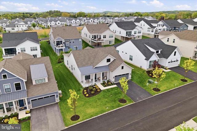 214 EQUESTRIAN WAY, Downingtown, PA 19335