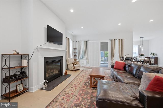 214 EQUESTRIAN WAY, Downingtown, PA 19335
