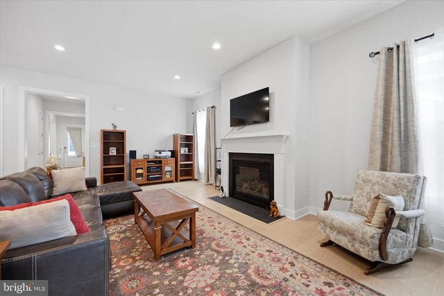 214 EQUESTRIAN WAY, Downingtown, PA 19335
