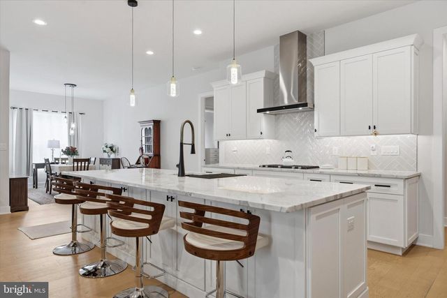 214 EQUESTRIAN WAY, Downingtown, PA 19335