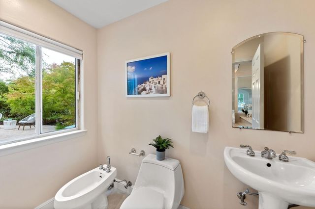 1531 Wedgewood Drive, Hillsborough, CA 94010