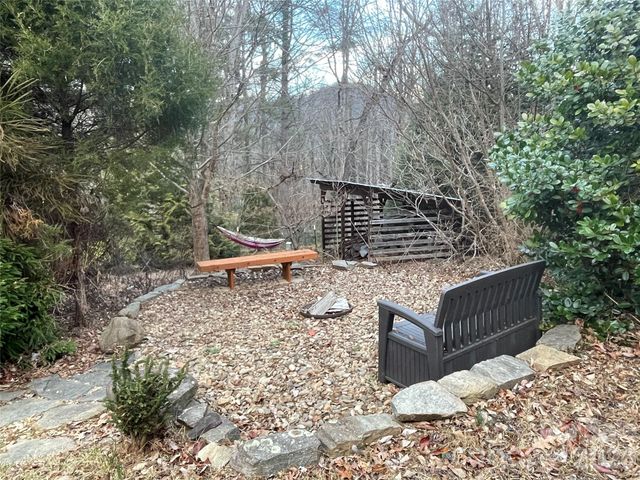 15 Beaverdam Court, Asheville, NC 28804