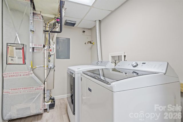 15 Beaverdam Court, Asheville, NC 28804