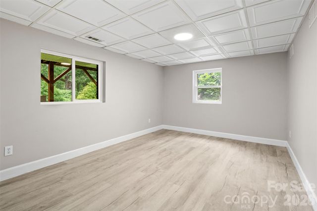 15 Beaverdam Court, Asheville, NC 28804