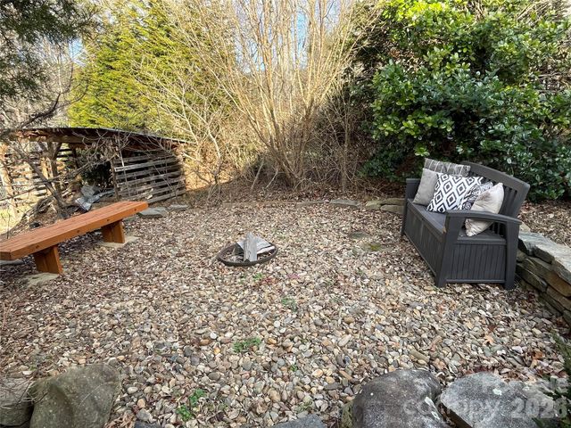 15 Beaverdam Court, Asheville, NC 28804