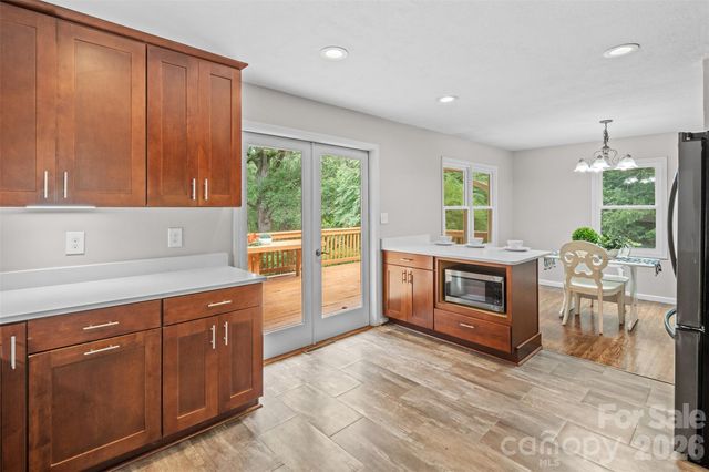 15 Beaverdam Court, Asheville, NC 28804