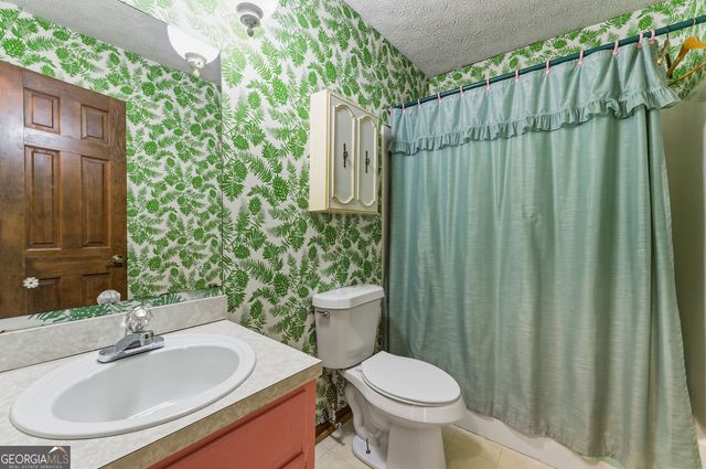 6950 Knollwood Drive, Morrow, GA 30260