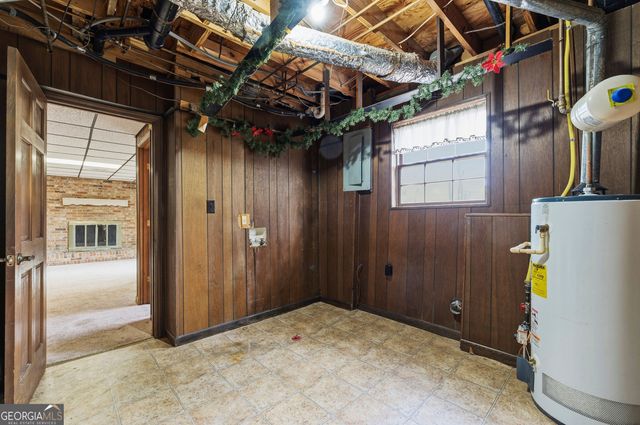 6950 Knollwood Drive, Morrow, GA 30260