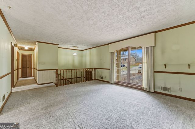 6950 Knollwood Drive, Morrow, GA 30260