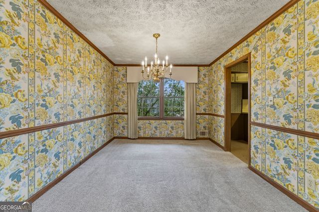 6950 Knollwood Drive, Morrow, GA 30260