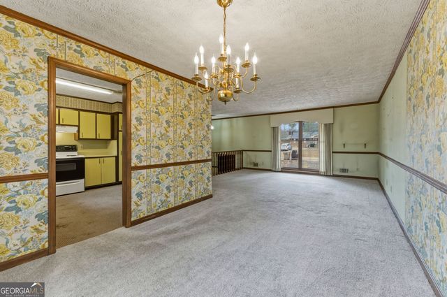 6950 Knollwood Drive, Morrow, GA 30260