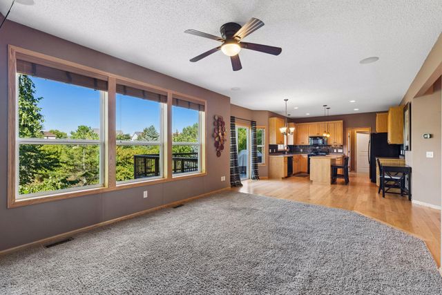 2832 Liberty Trail, Woodbury, MN 55129