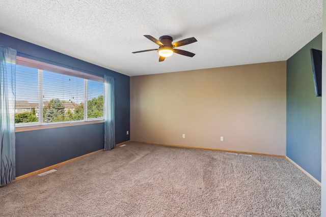 2832 Liberty Trail, Woodbury, MN 55129
