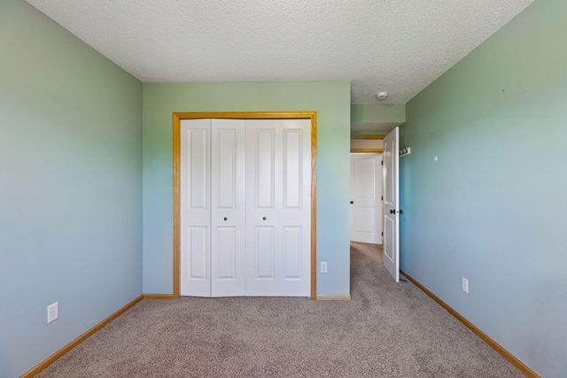 2832 Liberty Trail, Woodbury, MN 55129