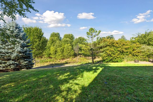 2832 Liberty Trail, Woodbury, MN 55129