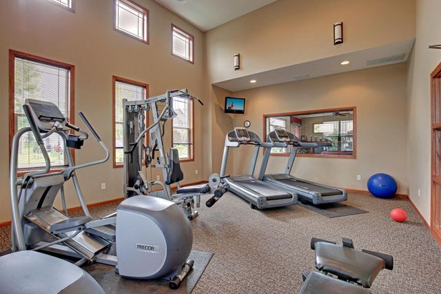 2832 Liberty Trail, Woodbury, MN 55129