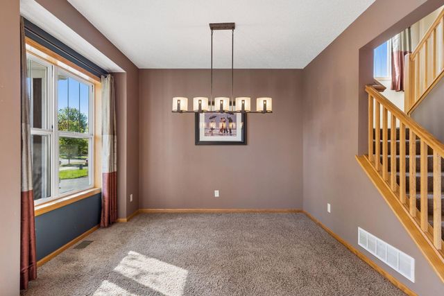 2832 Liberty Trail, Woodbury, MN 55129