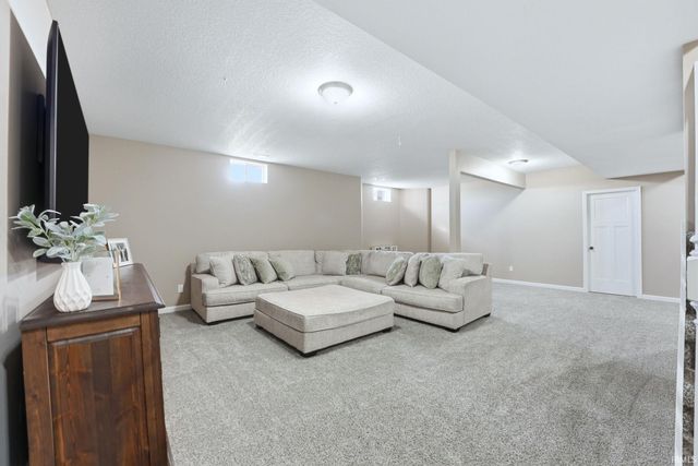 13717 Ruffner Road, Fort Wayne, IN 46814