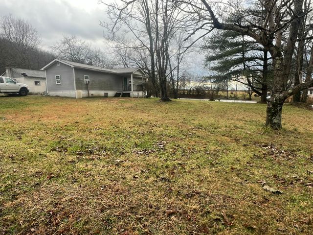 2165 State Hwy 3246, Crab Orchard, KY 40419