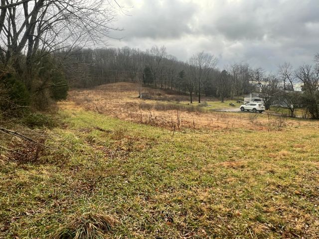 2165 State Hwy 3246, Crab Orchard, KY 40419