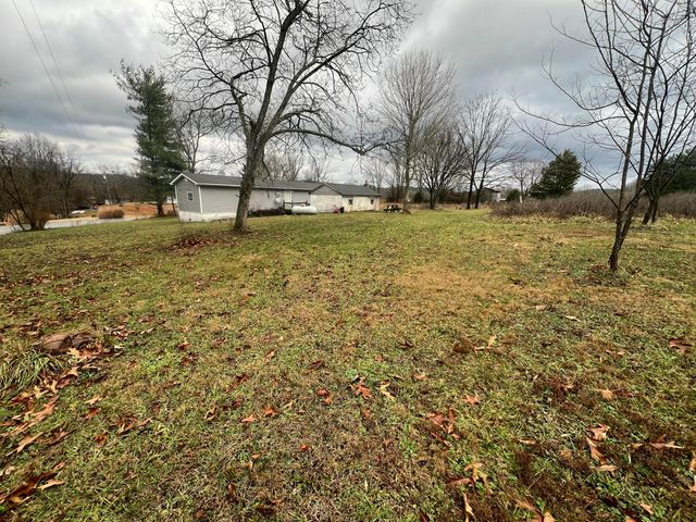 2165 State Hwy 3246, Crab Orchard, KY 40419