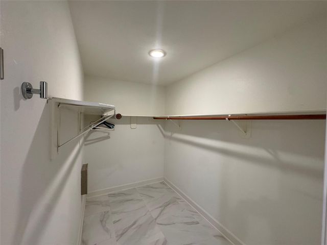 2601 S Broadway Street 9, La Porte, TX 77571