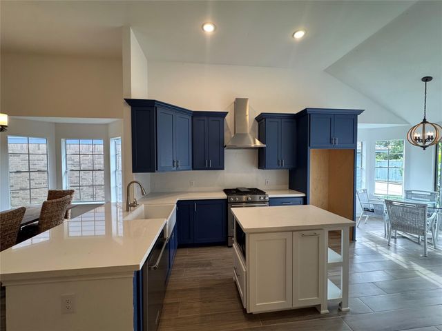 2601 S Broadway Street 9, La Porte, TX 77571
