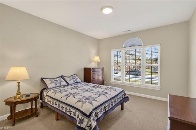 603 Chelsea LN, Chesapeake, VA 23322