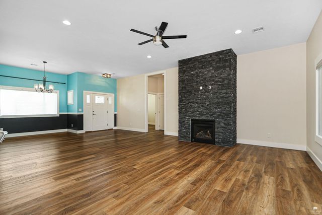 5516 Colbert Hills Drive, Manhattan, KS 66503
