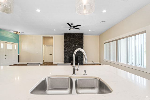 5516 Colbert Hills Drive, Manhattan, KS 66503