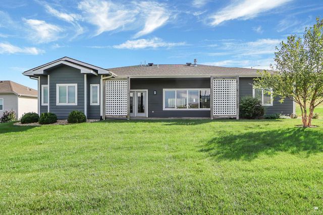 5516 Colbert Hills Drive, Manhattan, KS 66503