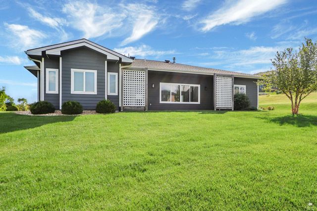 5516 Colbert Hills Drive, Manhattan, KS 66503