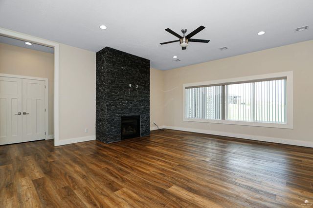 5516 Colbert Hills Drive, Manhattan, KS 66503