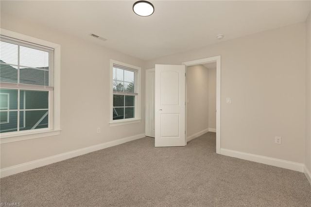 5260 Vineleaf Court 1, Clemmons, NC 27012