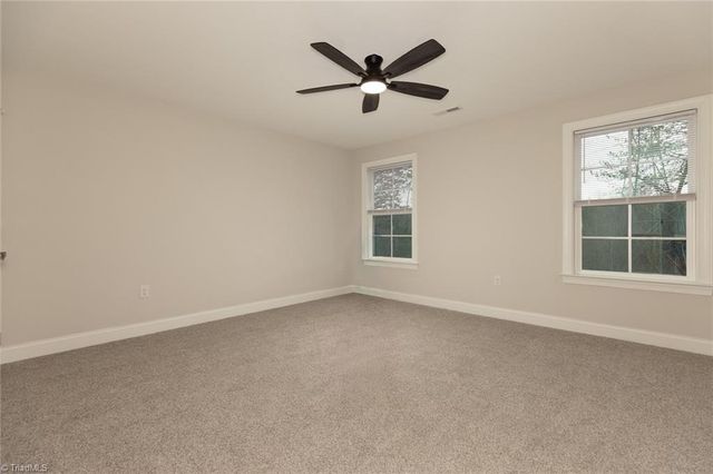 5260 Vineleaf Court 1, Clemmons, NC 27012