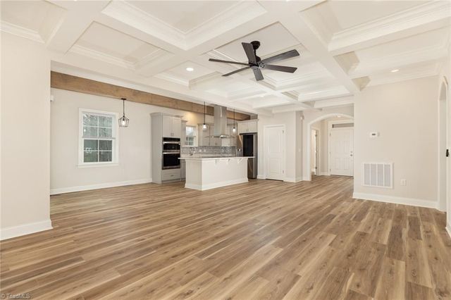 5260 Vineleaf Court 1, Clemmons, NC 27012