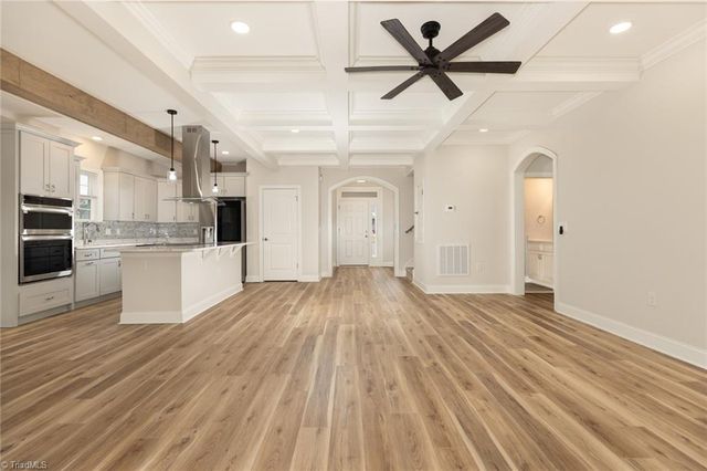 5260 Vineleaf Court 1, Clemmons, NC 27012