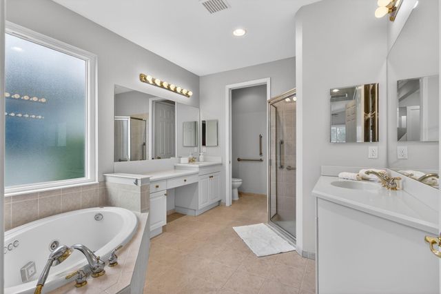 968 SE Fleming Way, Stuart, FL 34997