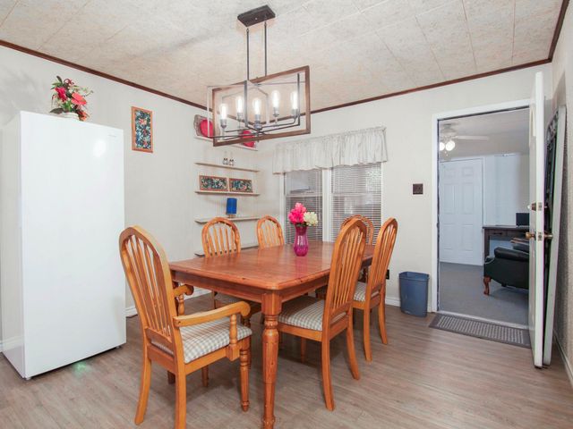 225 Oak Forest Drive N, Crockett, TX 75835