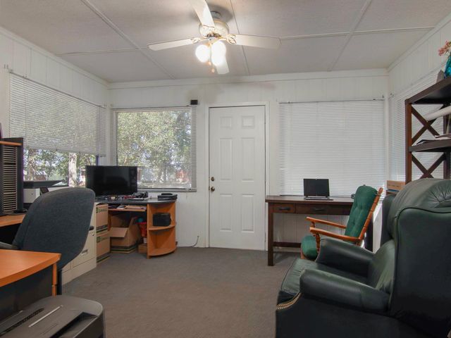 225 Oak Forest Drive N, Crockett, TX 75835