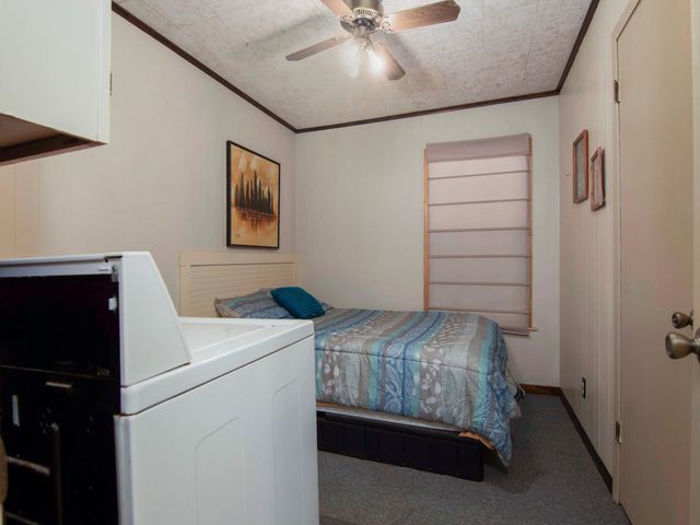 225 Oak Forest Drive N, Crockett, TX 75835