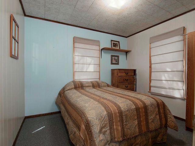 225 Oak Forest Drive N, Crockett, TX 75835