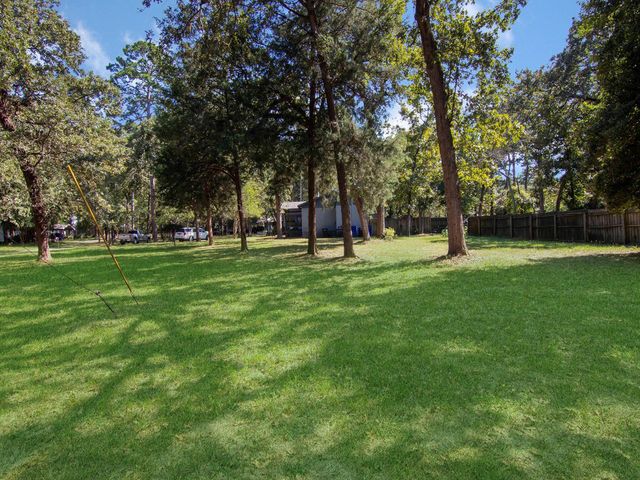 225 Oak Forest Drive N, Crockett, TX 75835