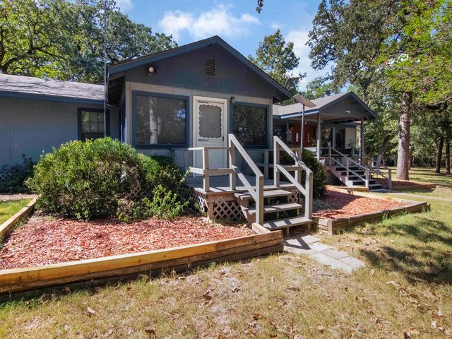 225 Oak Forest Drive N, Crockett, TX 75835
