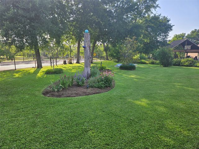 103 Heritage Place, Glen Rose, TX 76043