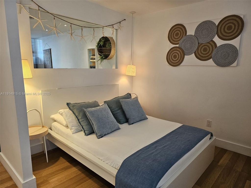 751 Collins Ave 1, Miami Beach, FL 33139