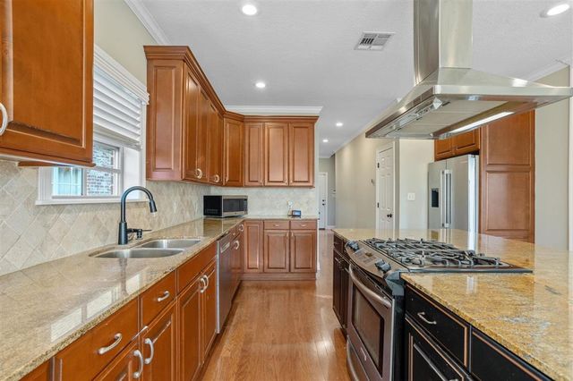 4180 Primrose Drive, Lake Charles, LA 70605