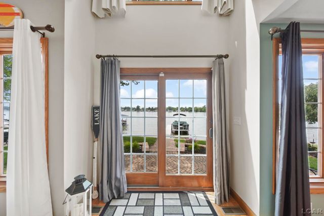 9254 Cherry Point Road, Manitou Beach, MI 49253